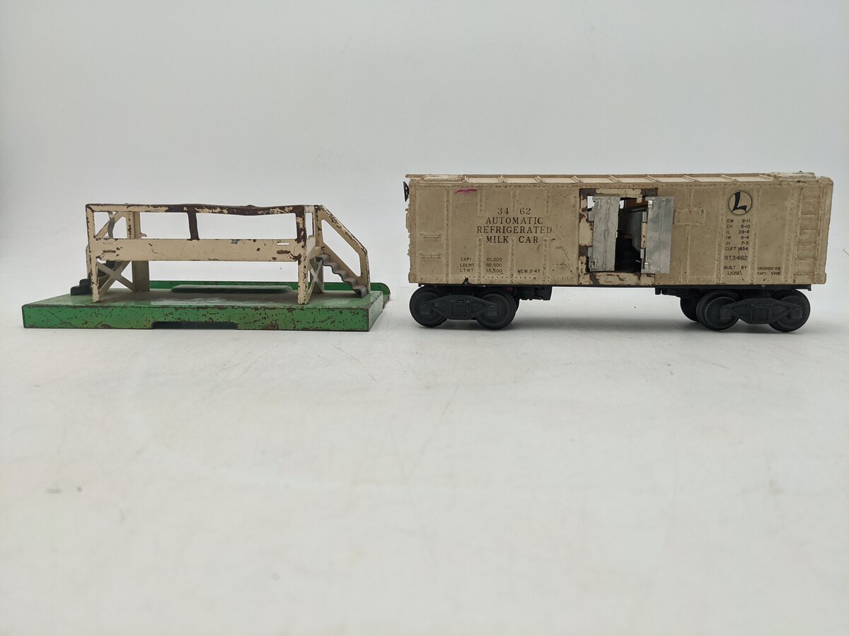 Lionel 3462 Vintage O Operating Milk Car w/ Platform VG
