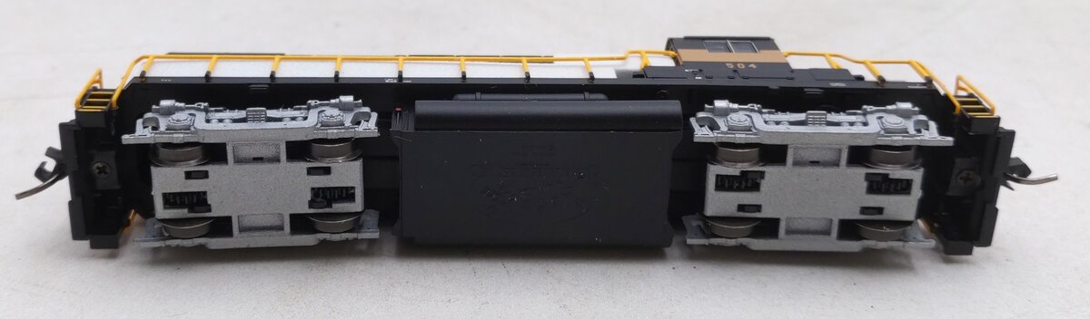 Atlas 40004009 N MONON C420 Phase 2B Diesel Locomotive #504