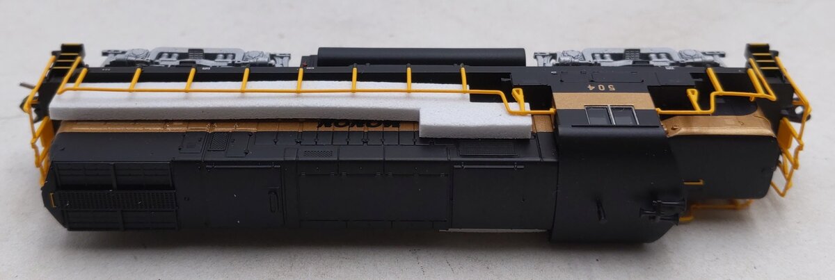 Atlas 40004009 N MONON C420 Phase 2B Diesel Locomotive #504