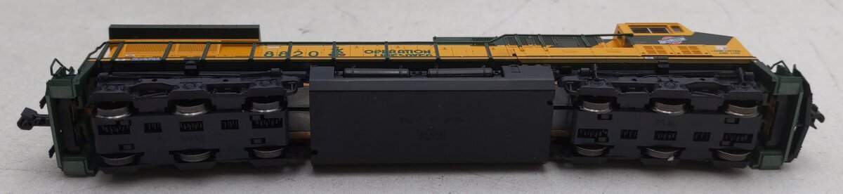 Kato 176-7036 N Chicago & North Western GE AC4400CW Diesel Locomotive #8820 LN/Box