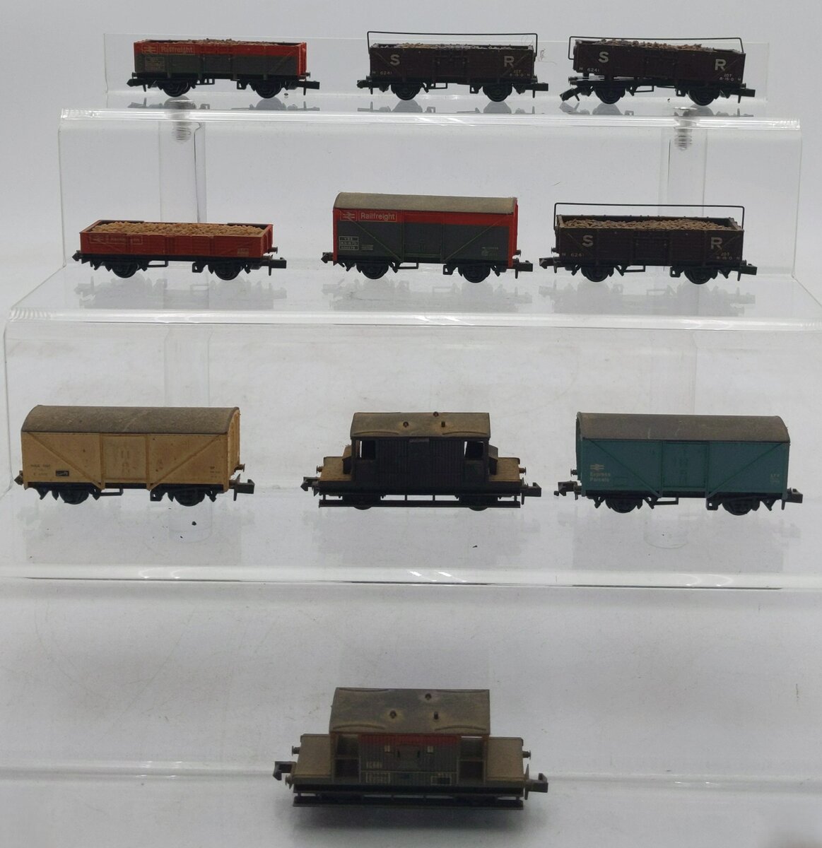 Peco & Other N Scale Assorted Freight Cars [10] EX
