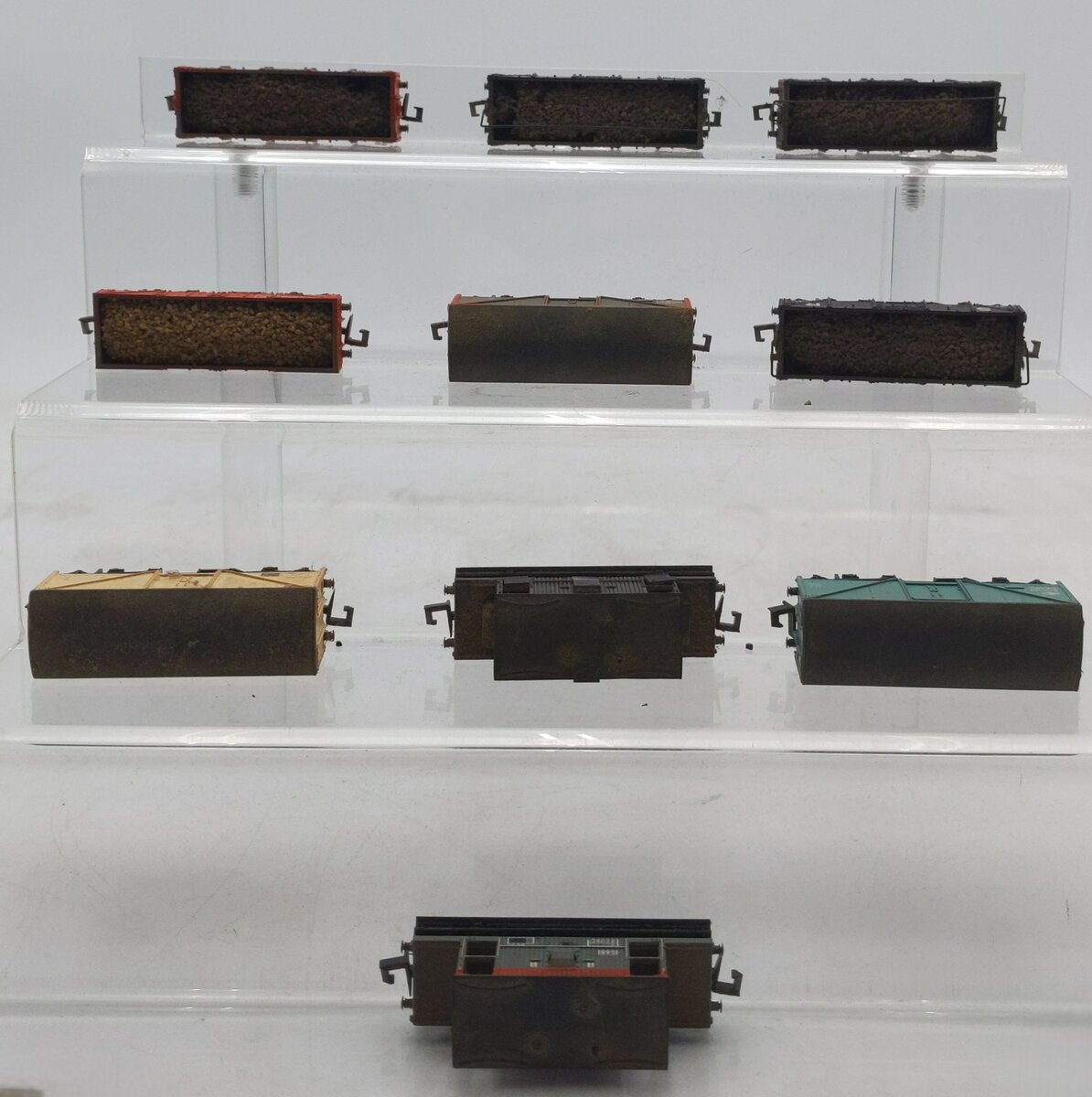 Peco & Other N Scale Assorted Freight Cars [10] EX