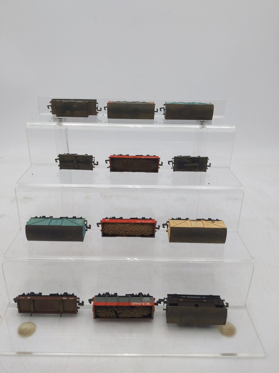 Peco & Other N Scale Assorted Freight Cars [12] EX