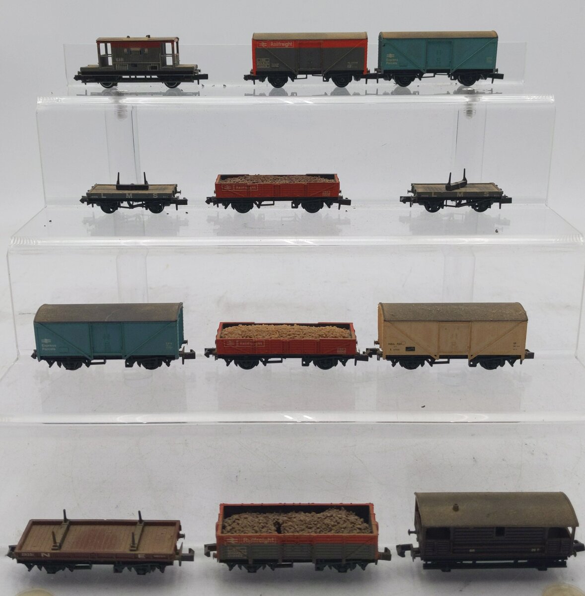 Peco & Other N Scale Assorted Freight Cars [12] EX