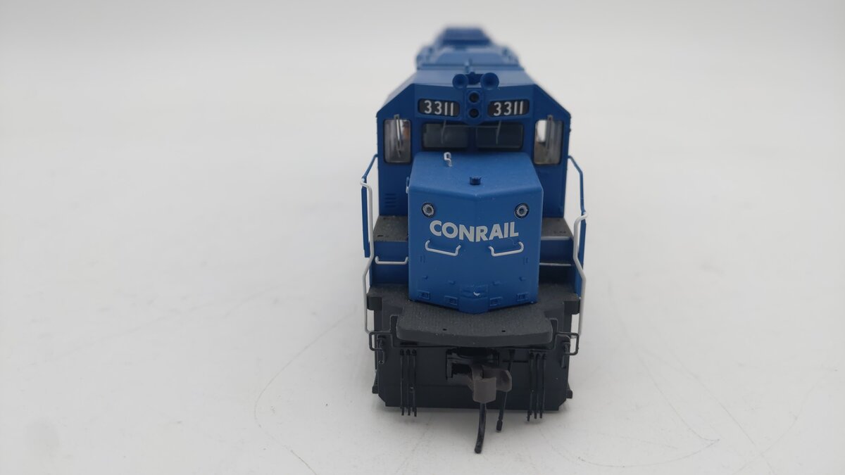 Atlas 10000955 HO Scale GP40-2 Diesel Locomotive #3311