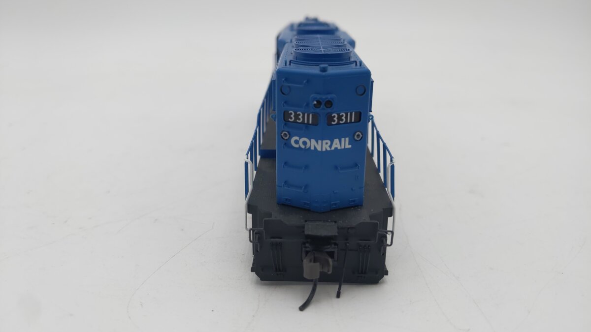 Atlas 10000955 HO Scale GP40-2 Diesel Locomotive #3311