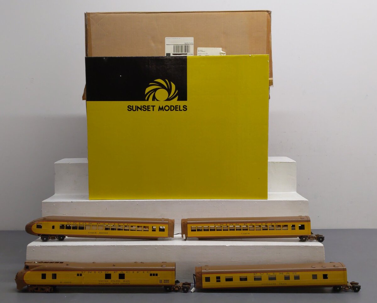 Sunset Models M-10000 O 2-Rail BRASS Union Pacific Streamliner Train Set EX/Box