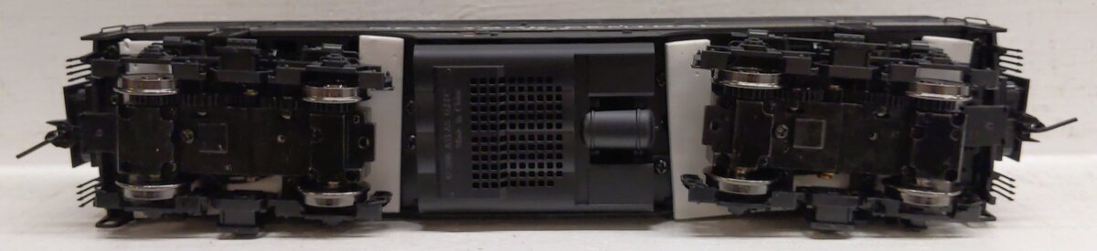 Atlas 3639-2 O 2-Rail NY Central Phase ll F-3 Powered Locomotive w/ DC/DCC #2405 NIB