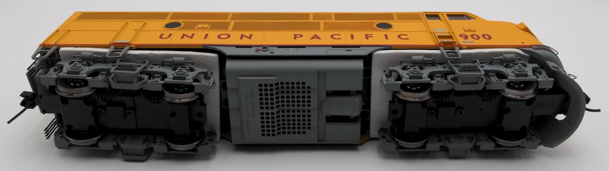 Atlas 3649-1 O Scale Union Pacific F3A Phase 2 Diesel Locomotive #900 (2-Rail) LN/Box