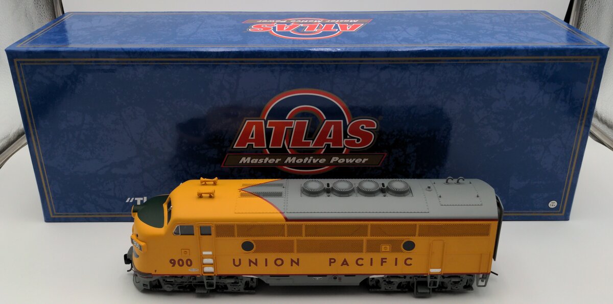 Atlas 3649-1 O Scale Union Pacific F3A Phase 2 Diesel Locomotive #900 (2-Rail) LN/Box