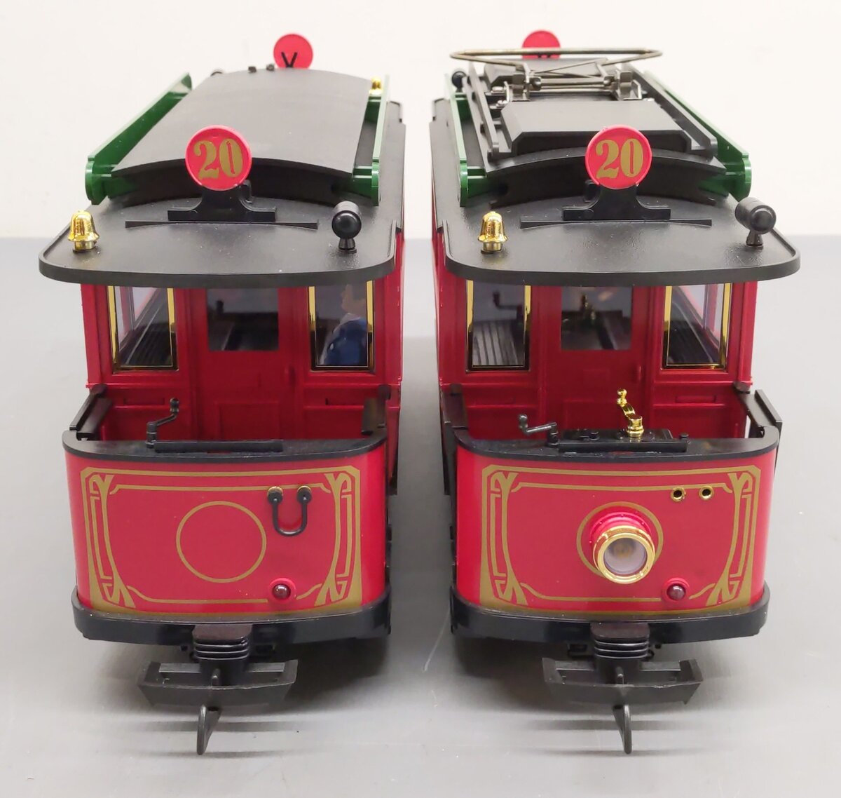 LGB 20355 Season's Greetings Christmas Streetcar Trolley (Set of 2) EX/Box