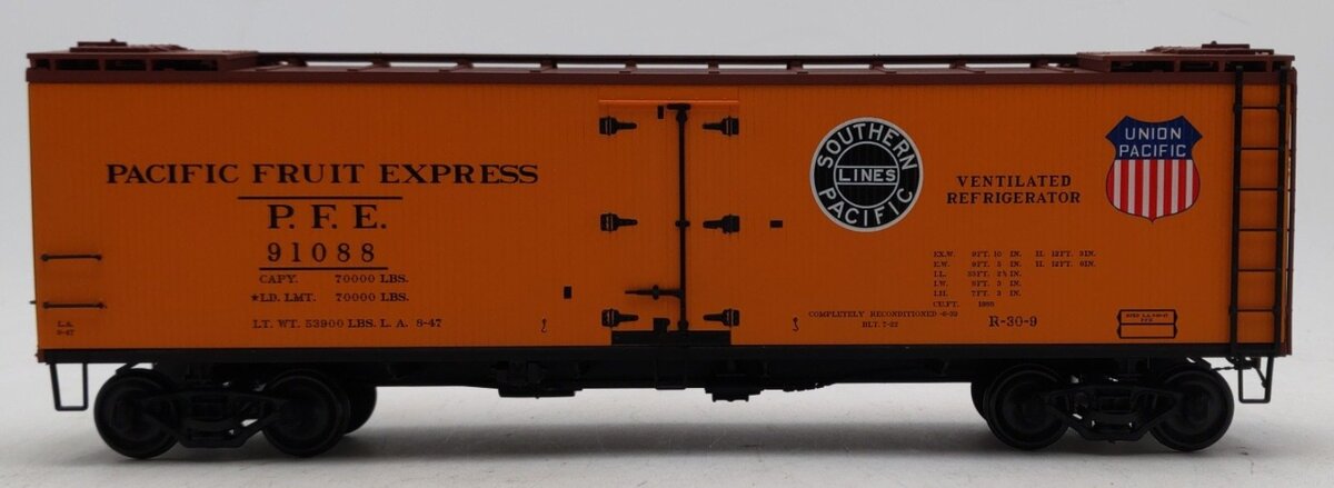 Red Caboose RC-0519 O Scale 2-Rail PFE Wooden Ice Reefer Car #91088 LN/Box