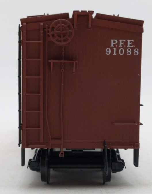 Red Caboose RC-0519 O Scale 2-Rail PFE Wooden Ice Reefer Car #91088 LN/Box