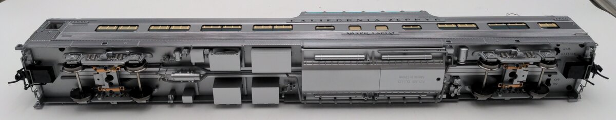 Atlas 3002151-2 O Scale CB&Q Cali Zephyr "Silver Lariat" Dome Car #4718 (2-Rail) EX/Box