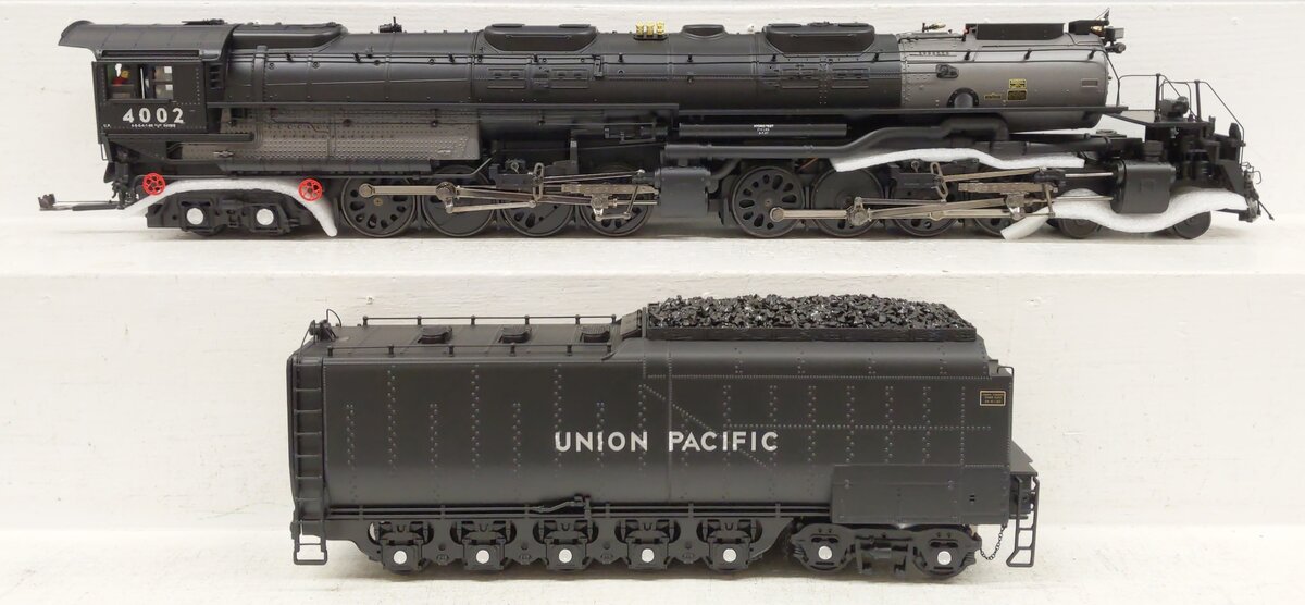 MTH 22-3576-2 O Union Pacific 4-8-8-4 Big Boy Steam Loco & Tender #4002 (2-Rail) EX/Box
