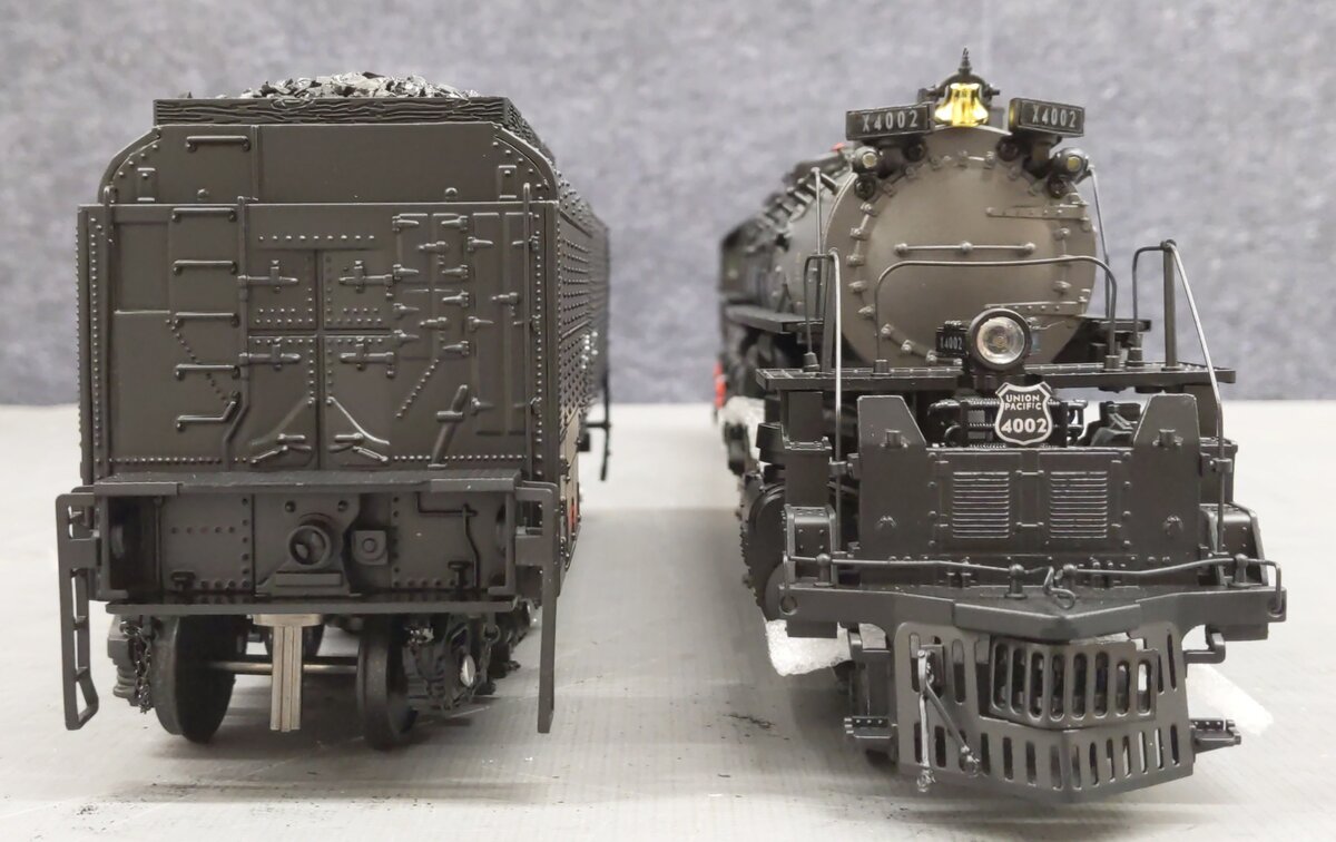 MTH 22-3576-2 O Union Pacific 4-8-8-4 Big Boy Steam Loco & Tender #4002 (2-Rail) EX/Box