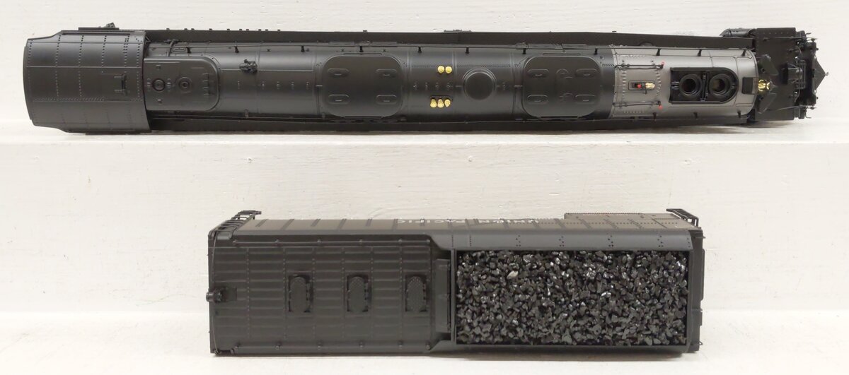 MTH 22-3576-2 O Union Pacific 4-8-8-4 Big Boy Steam Loco & Tender #4002 (2-Rail) EX/Box