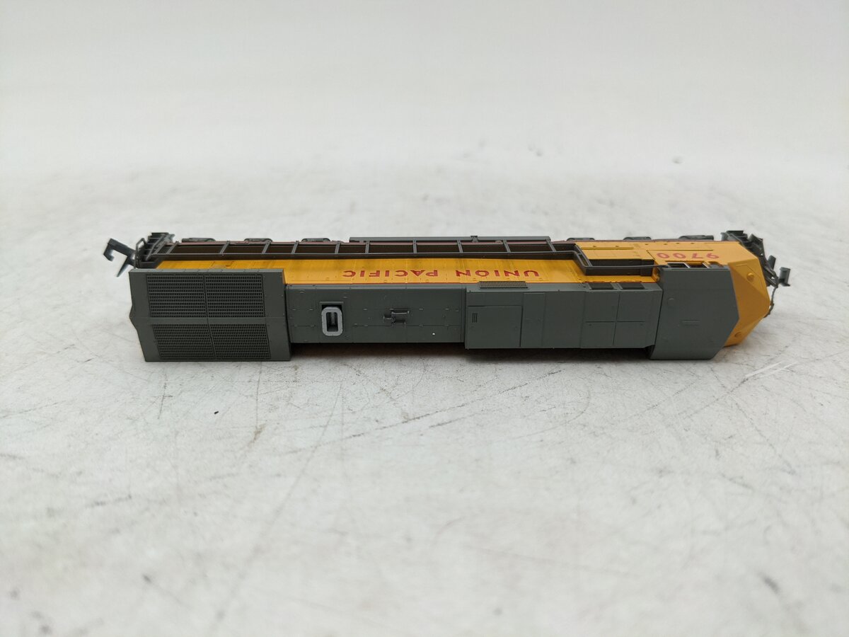 Kato 176-3306 N Scale Union Pacific C44-9W Diesel Locomotive EX/Box
