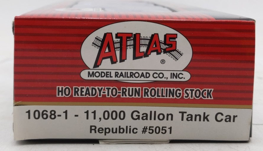 Atlas 1068-1 HO Scale Republic 11,000 Gallon Tank Car #5051 MT/Box