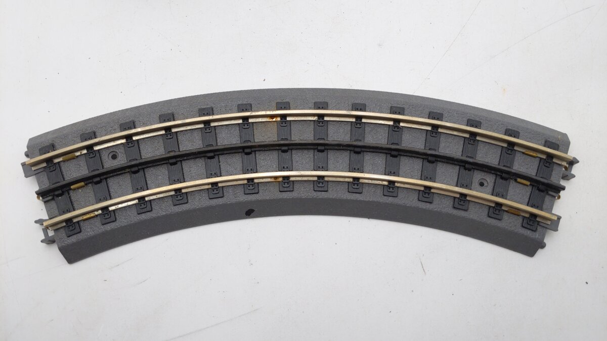 MTH 40-1002 RealTrax O31 Curved Track (11) VG