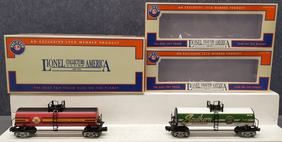 Lionel 2301120 O Gauge Unibody Tank Car (Pack of 2) LN/Box