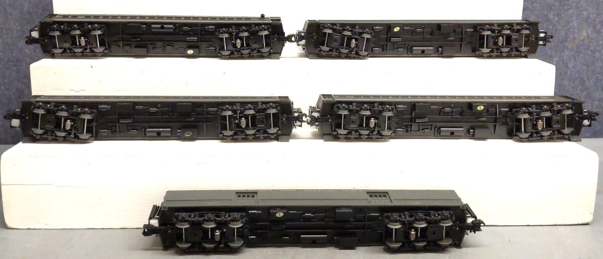 MTH 20-40037 New York Central 5-Car 70' Madison Passenger Set LN/Box