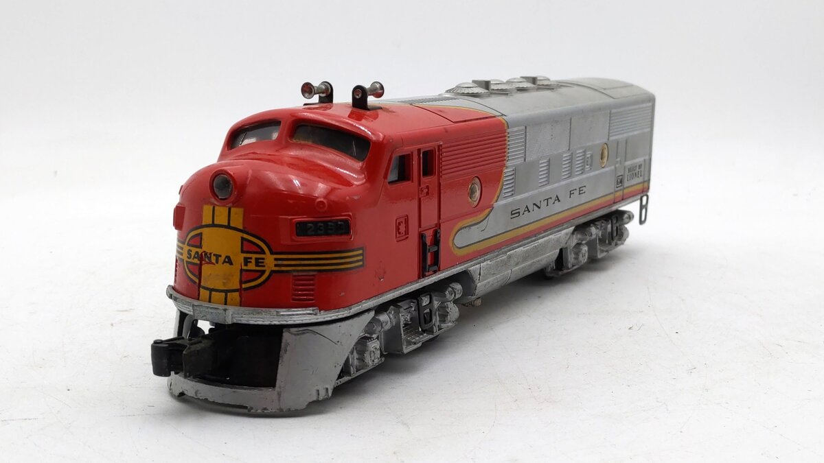 Lionel 2353T Vintage O Santa Fe F-3  Dummy Diesel Locomotive VG/Box