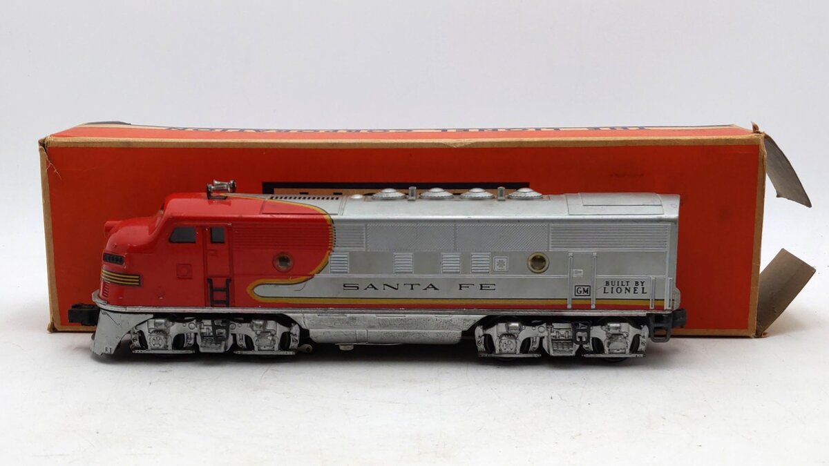 Lionel 2353T Vintage O Santa Fe F-3  Dummy Diesel Locomotive VG/Box