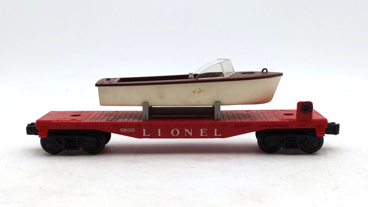 Lionel 6801 Vintage O Lionel Flatcar with Brown & White Boat EX/Box
