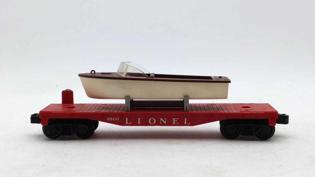Lionel 6801 Vintage O Lionel Flatcar with Brown & White Boat EX/Box