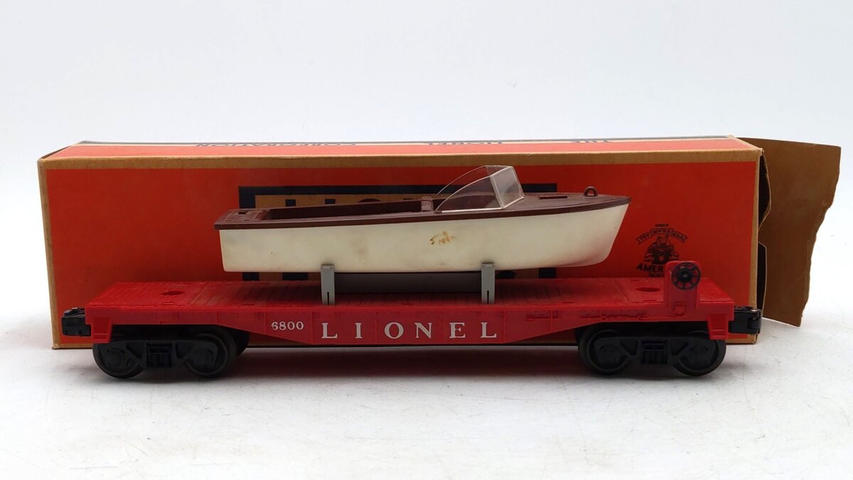 Lionel 6801 Vintage O Lionel Flatcar with Brown & White Boat EX/Box