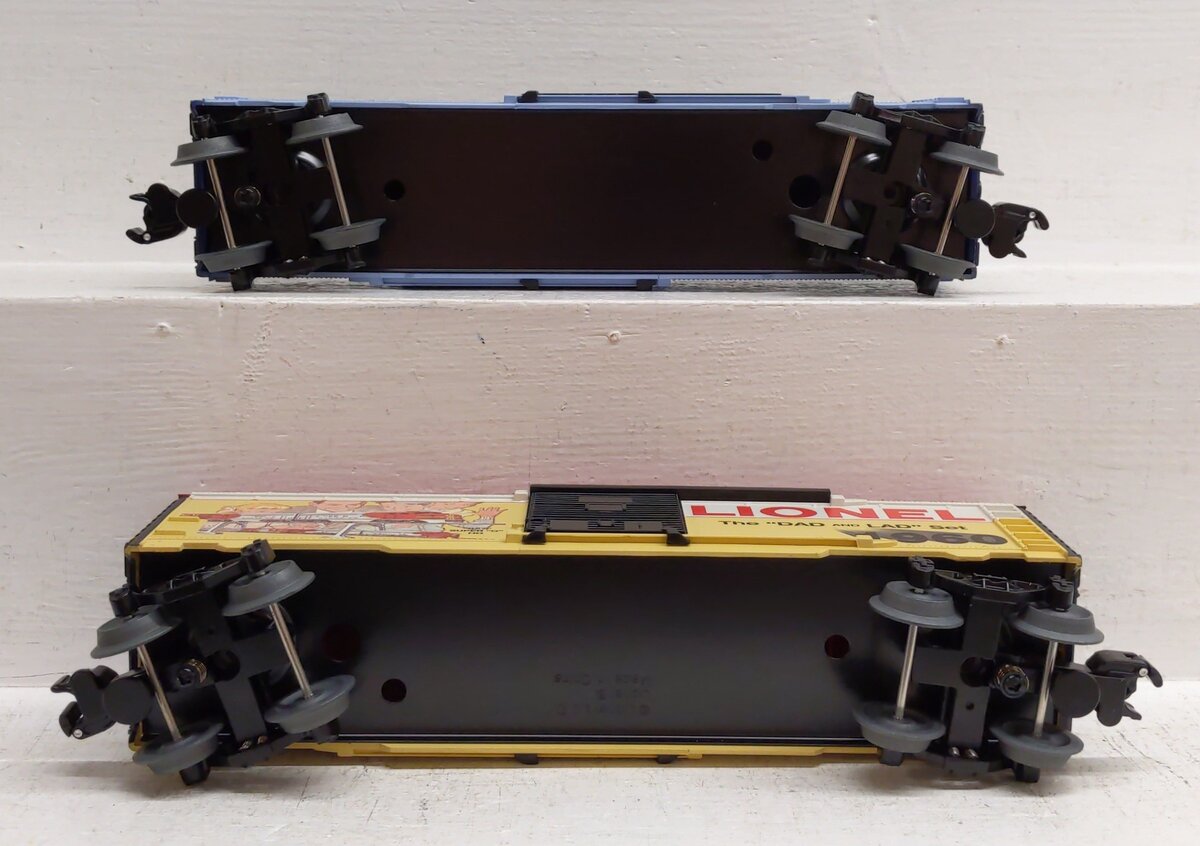 Lionel 6-39321 O Lionel Art Boxcars (Set of 2) EX/Box