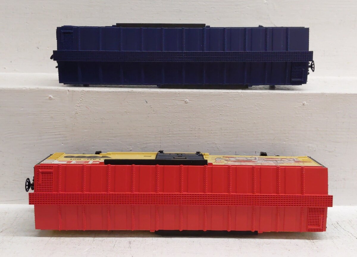 Lionel 6-39321 O Lionel Art Boxcars (Set of 2) EX/Box