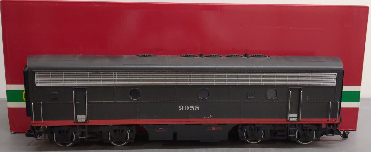 LGB 24582 G Southern Pacific F7-B Non-Powered Diesel Locomotive #9058 EX/Box