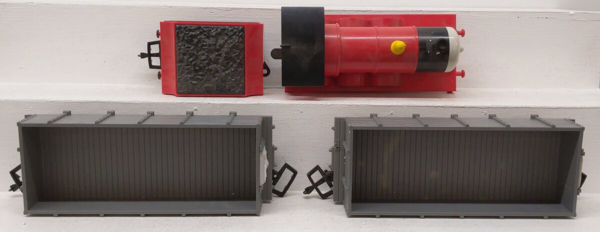 Lionel 8-81014 G Scale James & the Troublesome Trucks Steam Train Set EX/Box