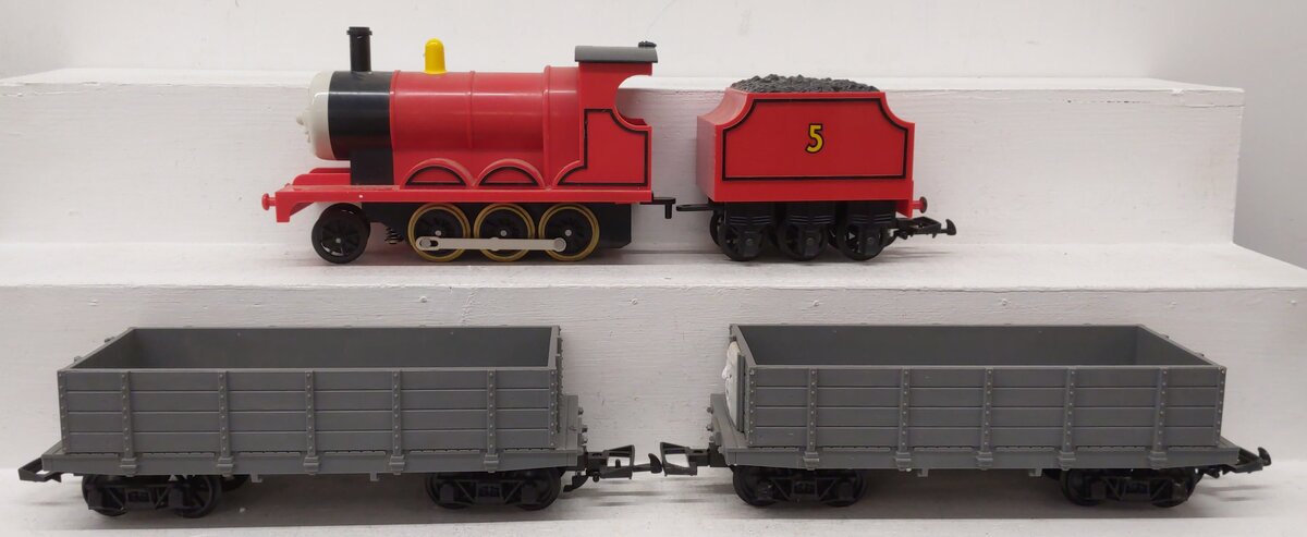 Lionel 8-81014 G Scale James & the Troublesome Trucks Steam Train Set EX/Box
