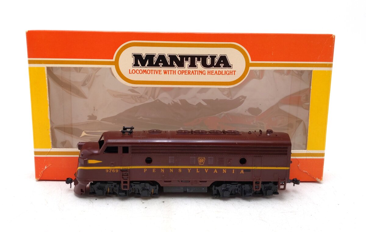 Mantua 402-20 HO Scale PRR F-7 Diesel Locomotive #9769 LN/Box
