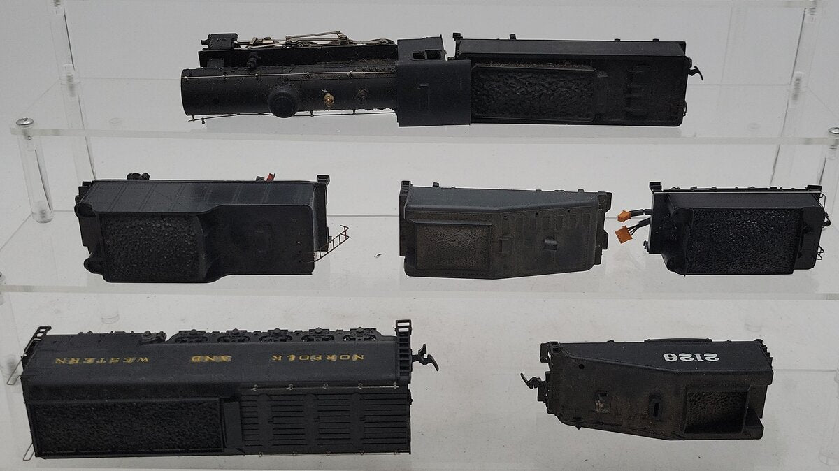Rivarossi HO Assorted Steam Locomotive and Tenders [6] EX