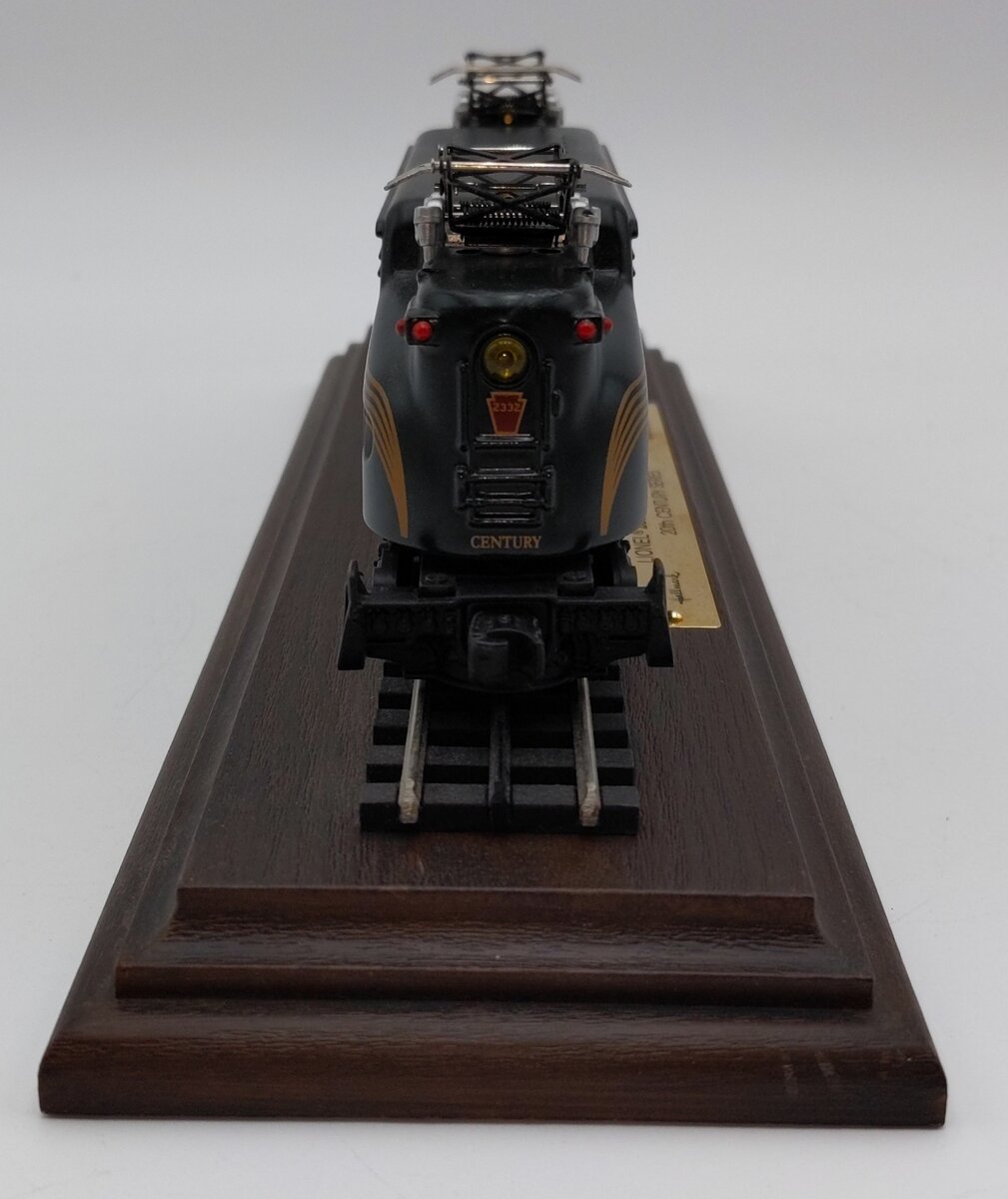 Hallmark HO GAR Pennsylvania GG-1 Electric Locomotive #2332 w/Display Case EX