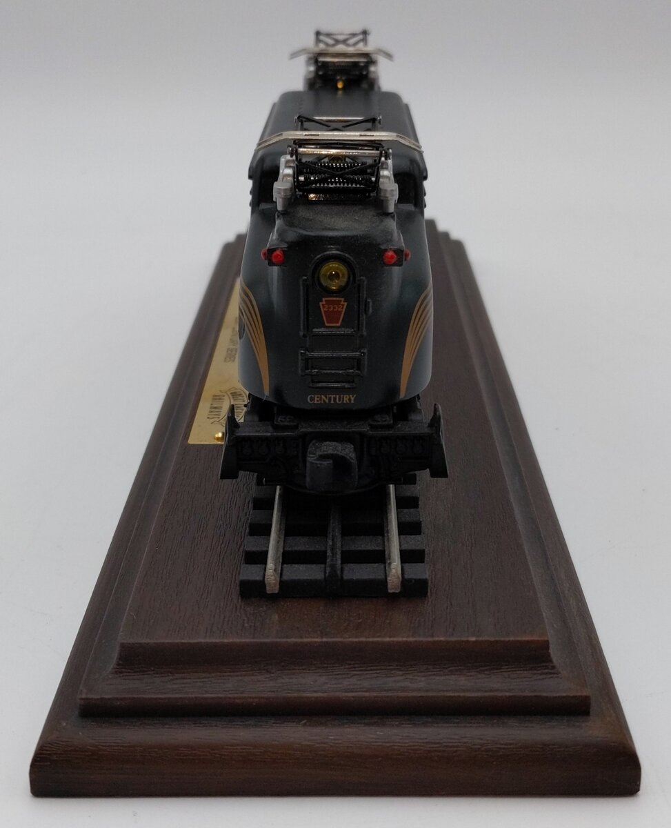 Hallmark HO GAR Pennsylvania GG-1 Electric Locomotive #2332 w/Display Case EX