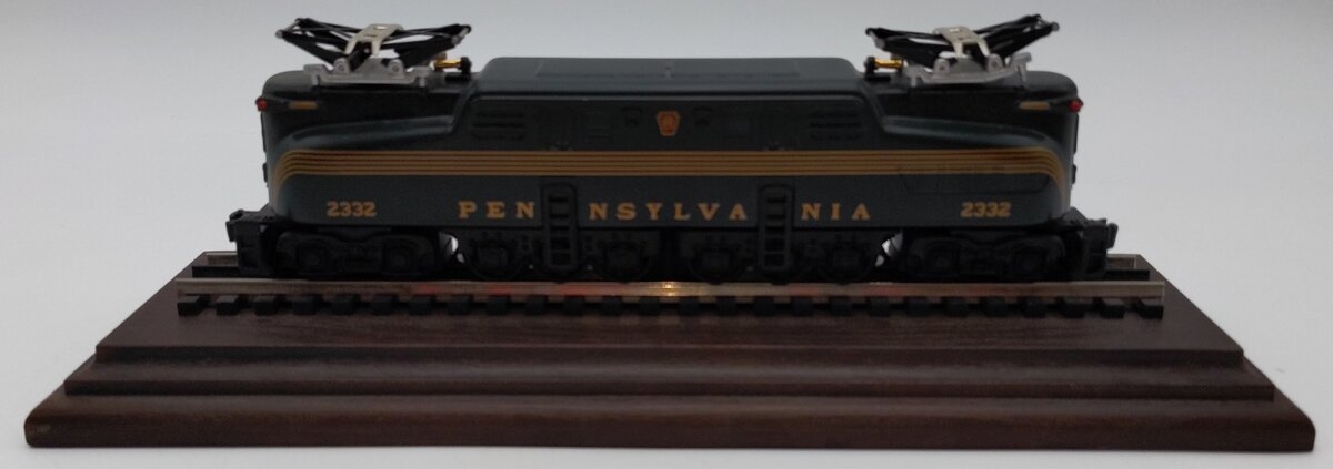 Hallmark HO GAR Pennsylvania GG-1 Electric Locomotive #2332 w/Display Case EX