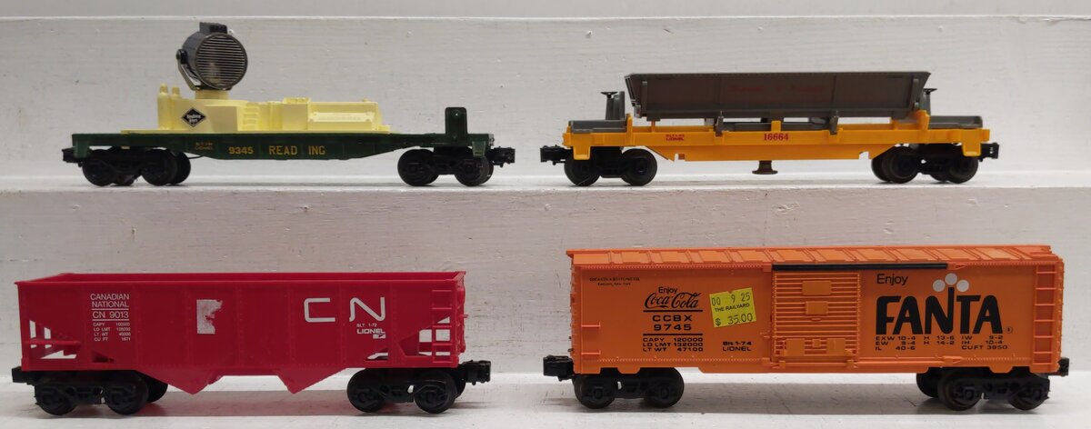 Lionel O Gauge Assorted Freight Cars: 16664, 9345, 9745, 9013 [4] VG