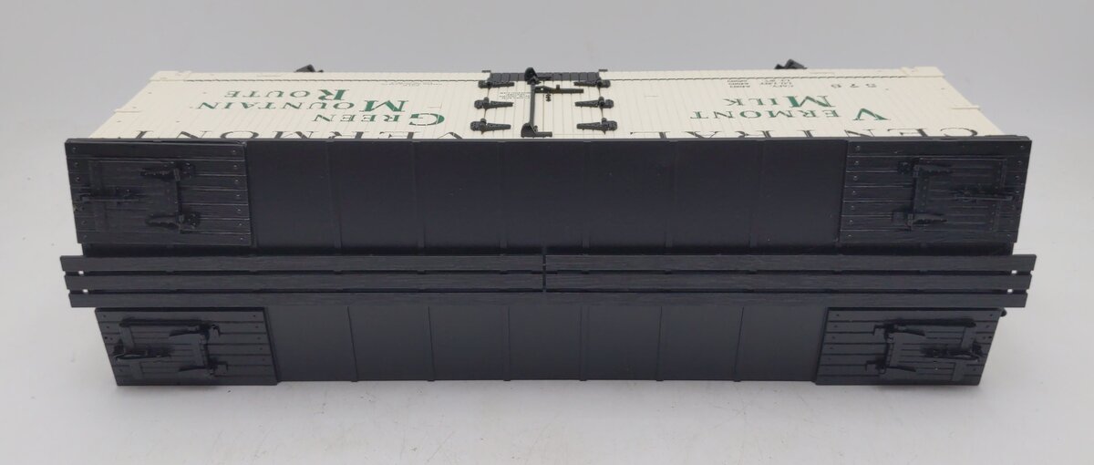 USA Trains R16018A G Vermont Milk U.S Refrigerator Cars (White/Black) #579 LN/Box