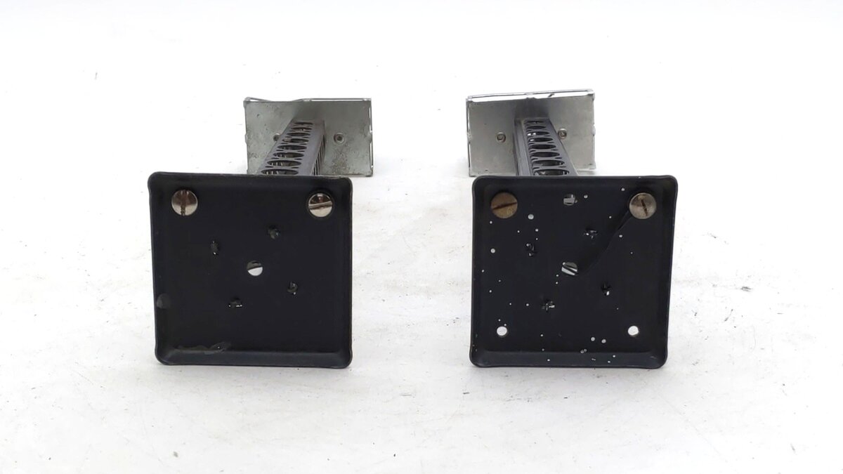 Marx 416A Vintage O Metal Dual Floodlight Tower (2)