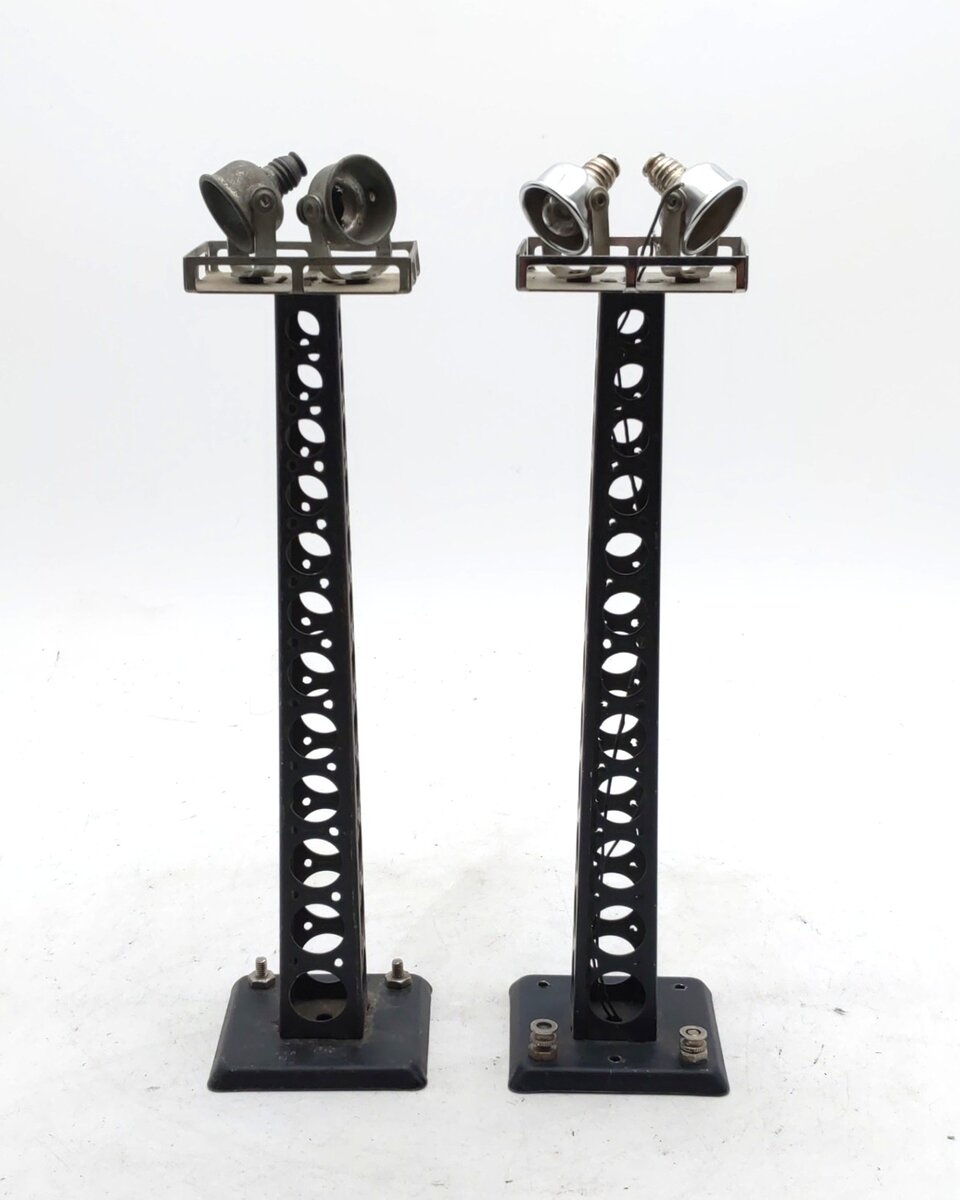 Marx 416A Vintage O Metal Dual Floodlight Tower (2)