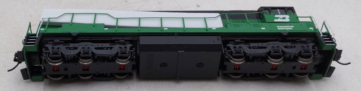 Arnold HN2315 N Burlington Northern U28C GE Diesel Locomotive DCC Ready #5656