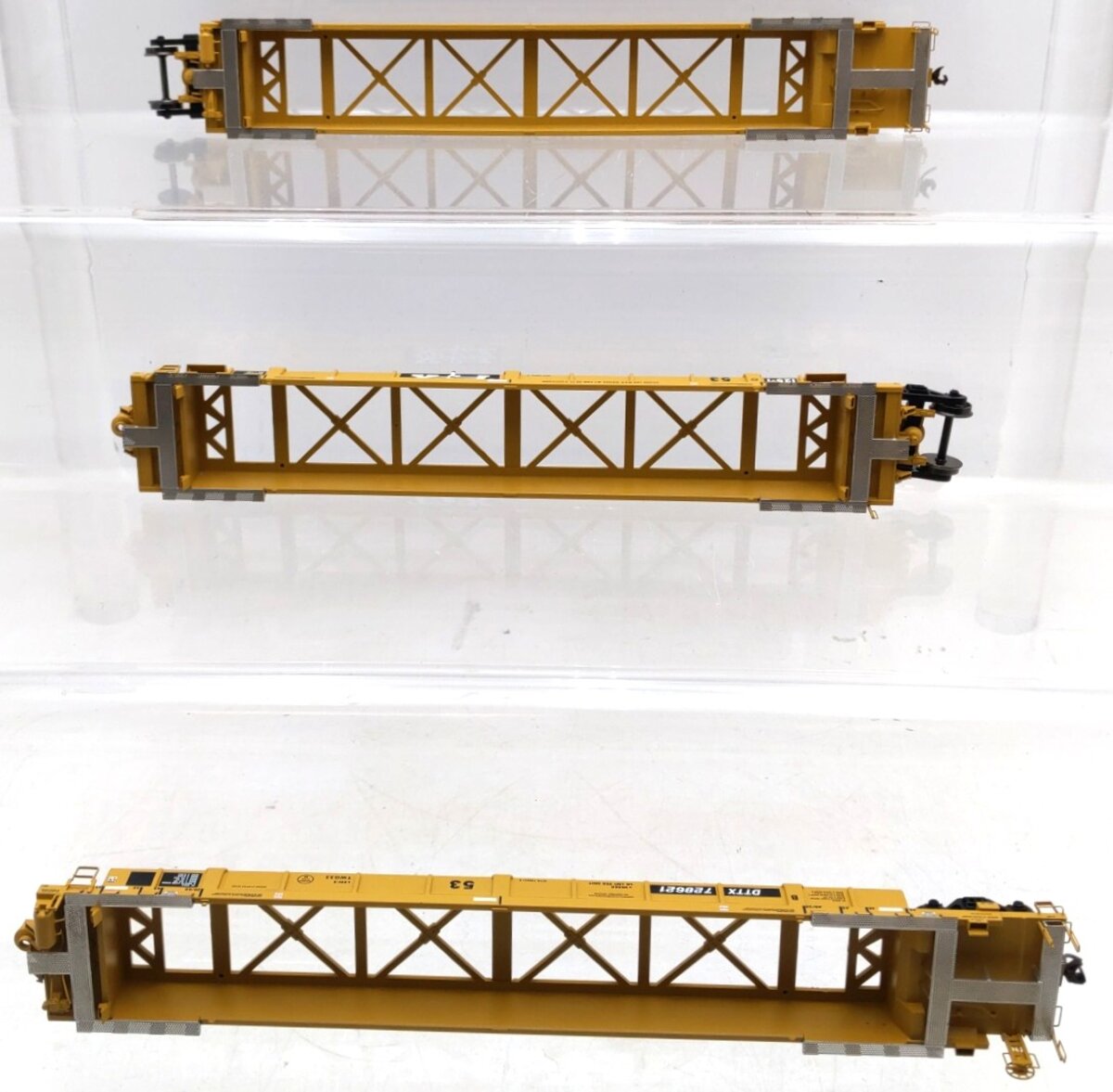 Atlas 20004619 HO TTX 53' Articulated Well Cars (Yellow/Black) #728621