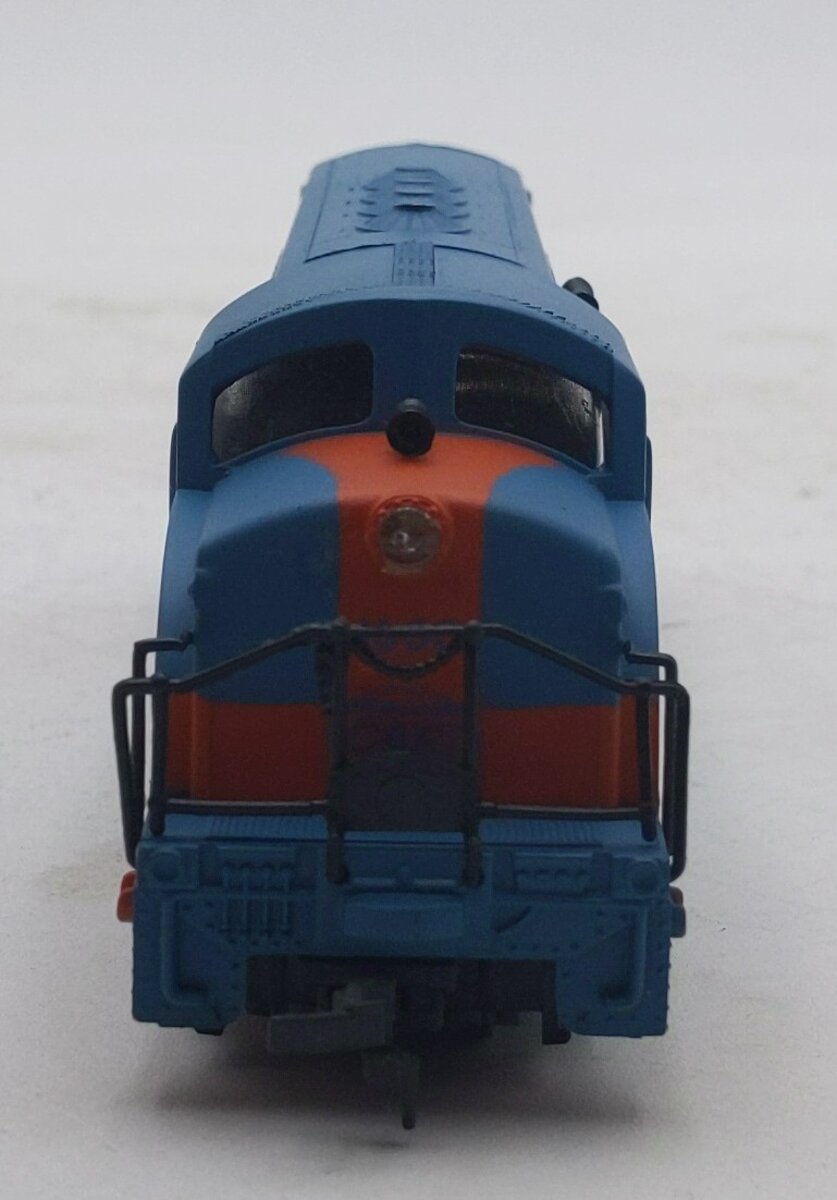 Tempo HO Chicago & Eastern Illinois Diesel Locomotive #1600 -CUSTOM