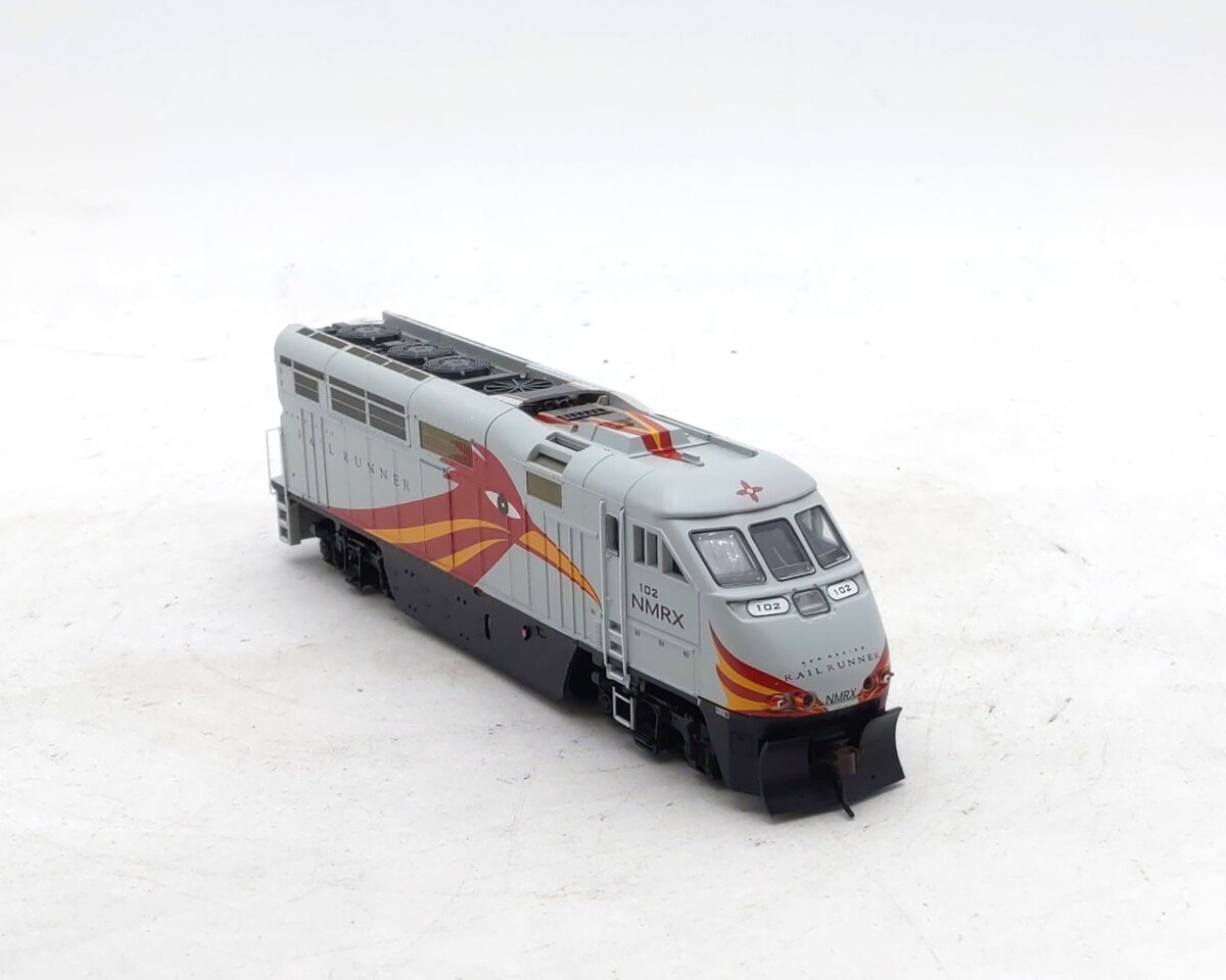 Athearn 26301 HO Scale New Mexico DOT/Rail Runner F59PHI Diesel Locomotive #102