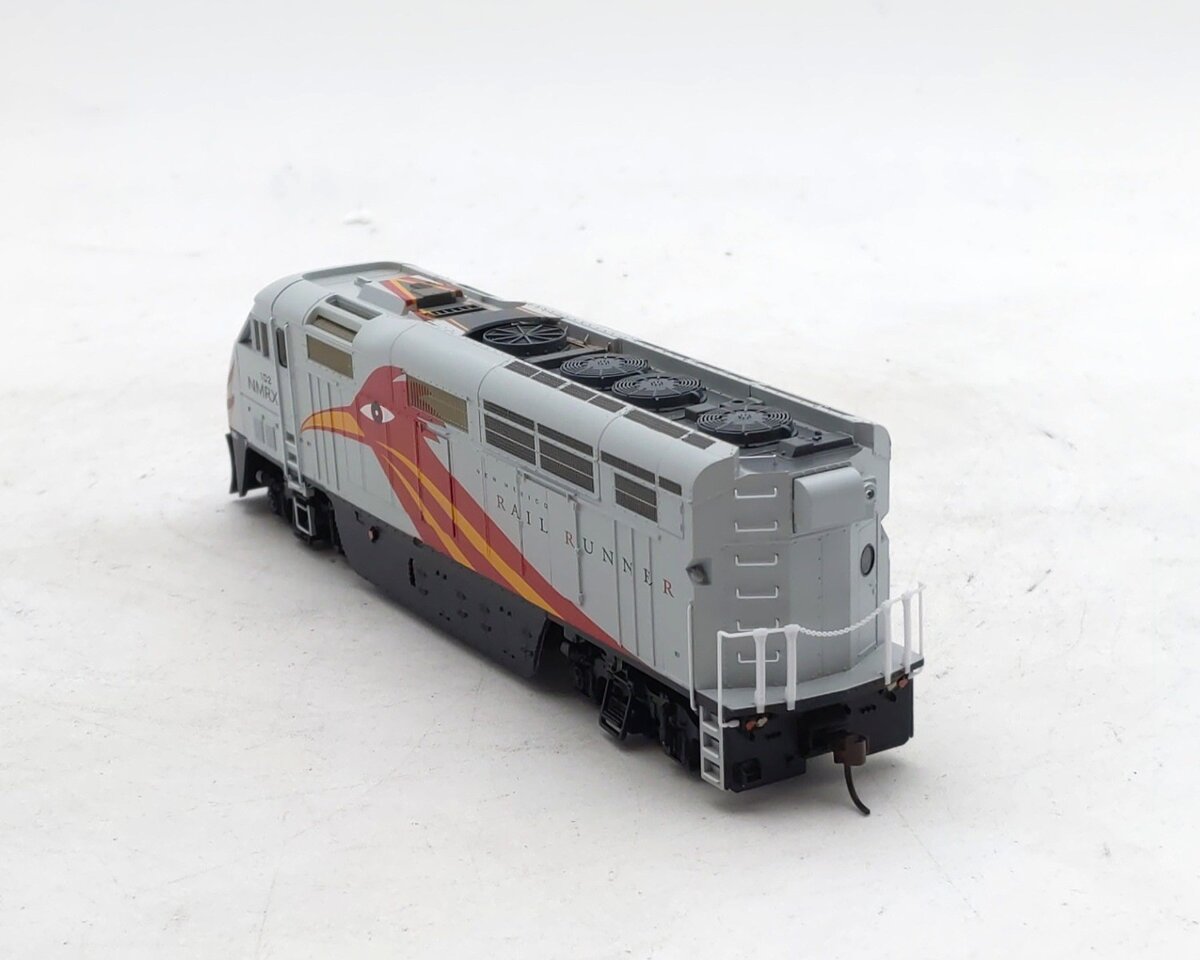 Athearn 26301 HO Scale New Mexico DOT/Rail Runner F59PHI Diesel Locomotive #102
